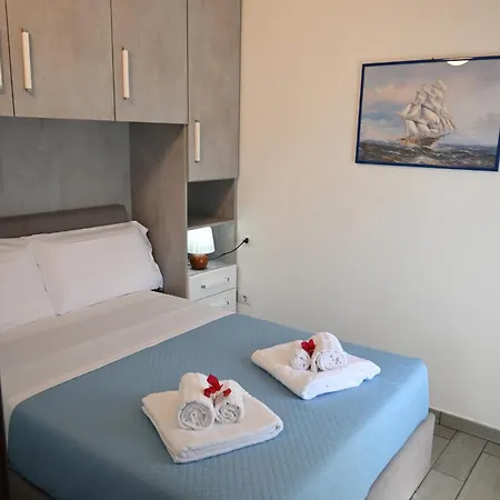 Due Matrimoniali Vicino Al Mare Di